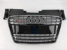 Решітка радіатора Audi TT 2010-2014год Чорна з хромом (в стилі S-Line)