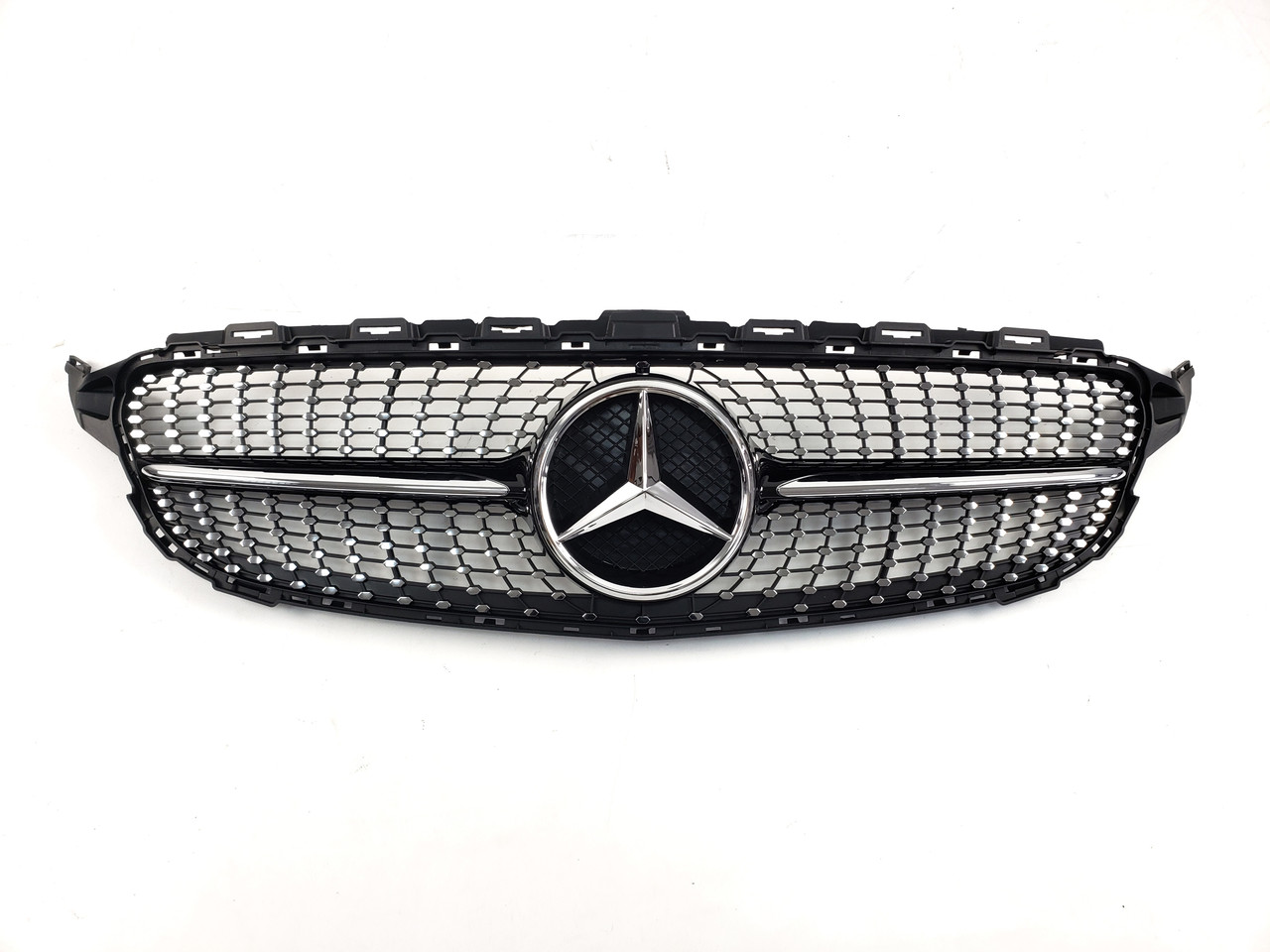 Решітка радіатора на Mercedes C-Class W205 2014-2018 рік Diamond ( Чорна з хром вставками )