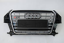 Решітка радіатора Audi Q3 2011-2014год Чорна з хромом (в стилі S-Line)