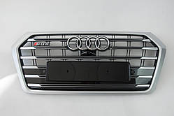 Решітка радіатора Audi Q5 2016-2020год Чорна з сірим (в стилі S-Line)