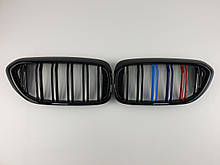Ніздрі на BMW 5 Series G30 / G31 / F90 2017-2020 рік M-color ( Подвійні M-Look )