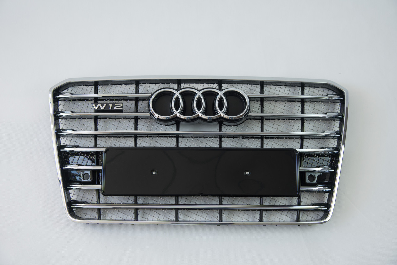 Решітка радіатора Audi A8 2014-2017год Чорна з хромом (в стилі W12)