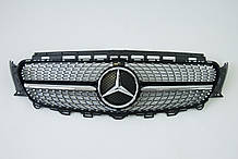 Решітка радіатора на Mercedes E-Class W213 2016-2020 рік Diamond ( Чорна з хром вставками )