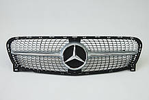 Решітка радіатора на Mercedes GLA-Class X156 2013-2017 рік Diamond ( Сіра з хром вставками )