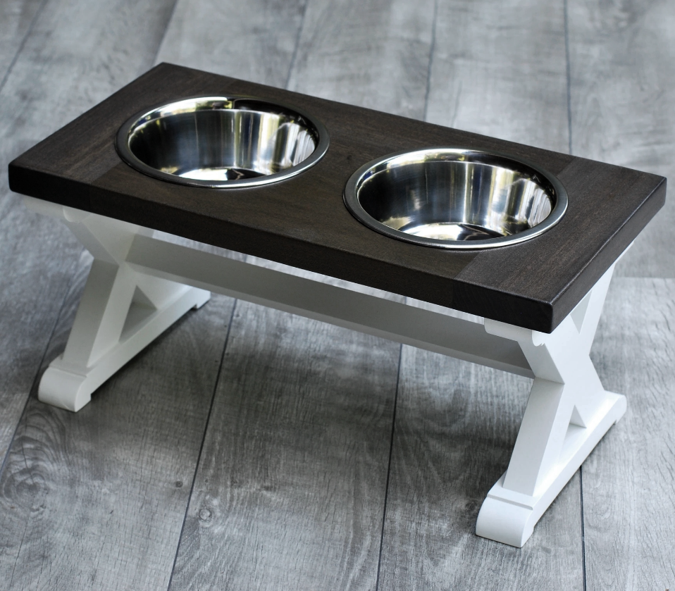 Підставка під миски для собак "Мікулаш" зефір-венге