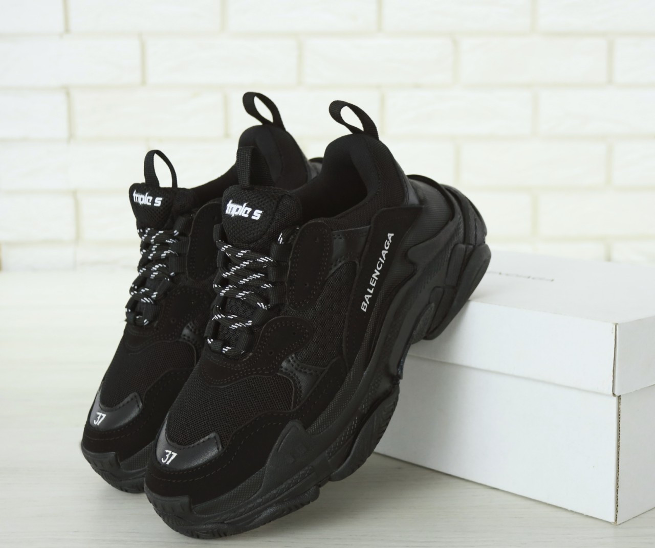 Кросівки жіночі та чоловічі чорні Balenciaga Triple S black. Кроси унісекс у чорному кольорі Баленсіага Тріпл С