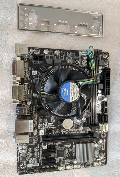ПОТУЖНИЙ 4-ьох ЯДЕРНИЙ Комплект s1150 - ПРОЦ INTEL CORE i5-4430 ( 4 ЯДРА по 3,0-3.2 GHZ )+ Плата GIGABYTE GA-H81M-