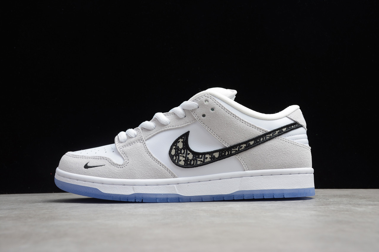 Кросівки жіночі Nike Dunk Low / DNK-203