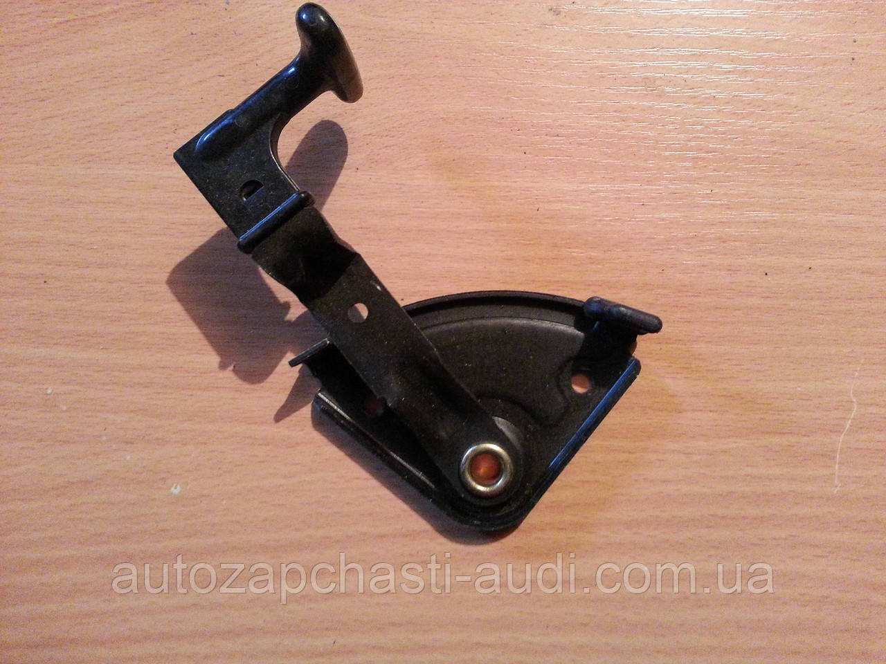 Ручка відкривання капота Audi 100 A6 C4 91-97г, фото 1