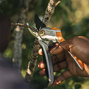 Секатори Fiskars Plus