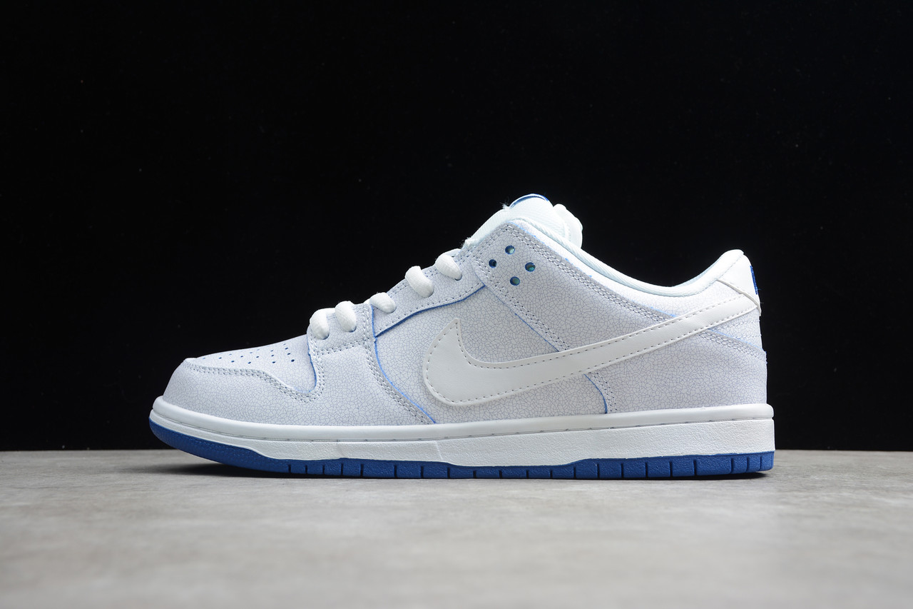 Кросівки жіночі Nike Dunk Low / DNK-236