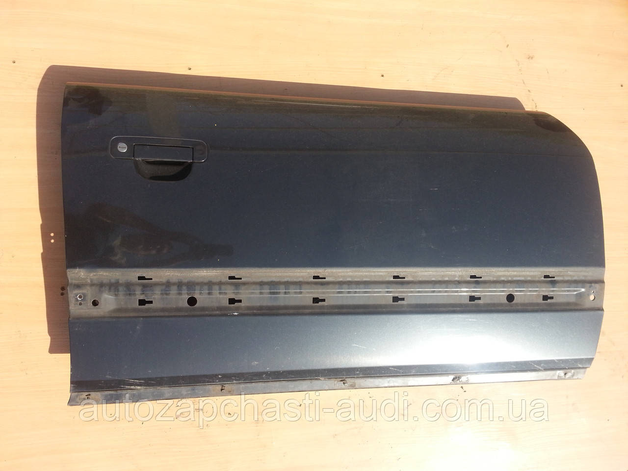 Філінка дверей передня права Audi 100 A6 C4 91-97г, фото 1