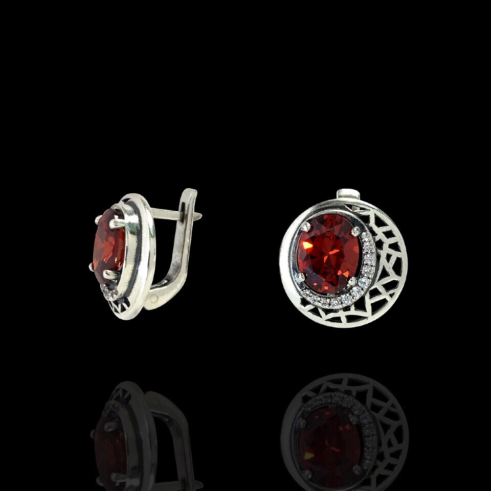 Срібні сережки з фіанітами, 24 камені