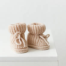 В'язані пінетки, бежеві