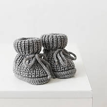 В'язані пінетки, сірі