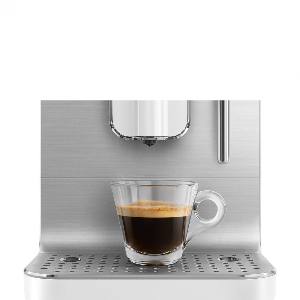 Автоматическая кофемашина с капучинатором Smeg BCC01WHMEU белый матовый - фото 10 - id-p1478476038