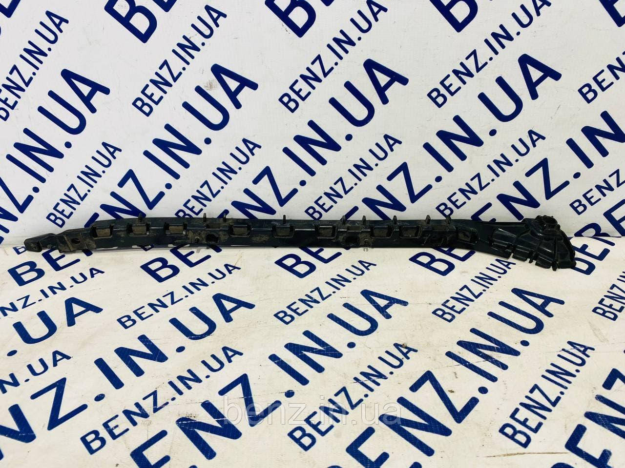 Бічна напрямна заднього бампера зліва Mercedes W212 A2128850763, фото 1