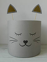 Декоративная шляпная коробка для цветов D18см Котик серый с ушками