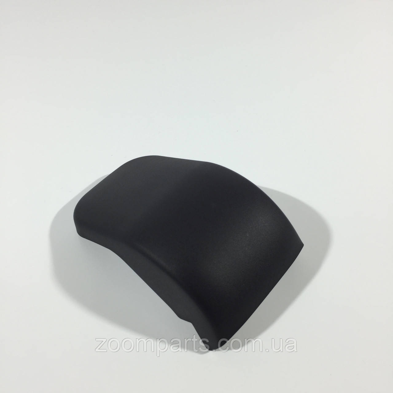 Кришка Mazda KD4557244A02