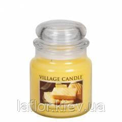 Арома свічка Village Candle Лимонний кекс (час горіння до 105 год)