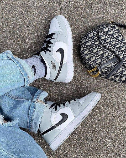 Grey air jordan 2025 1 mid