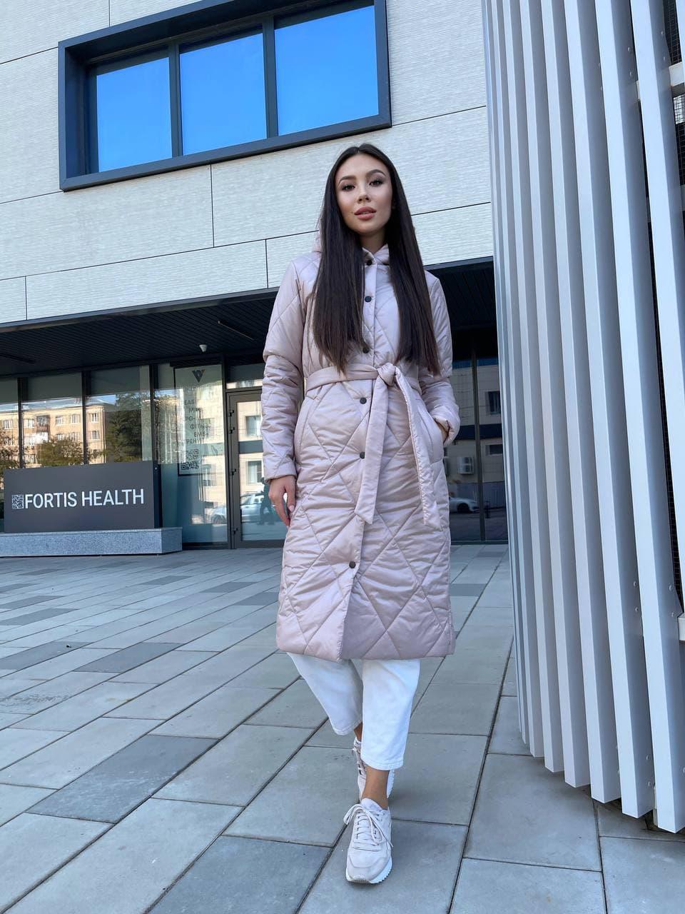 Жіноче стьобане пальто з капюшоном, фото 1