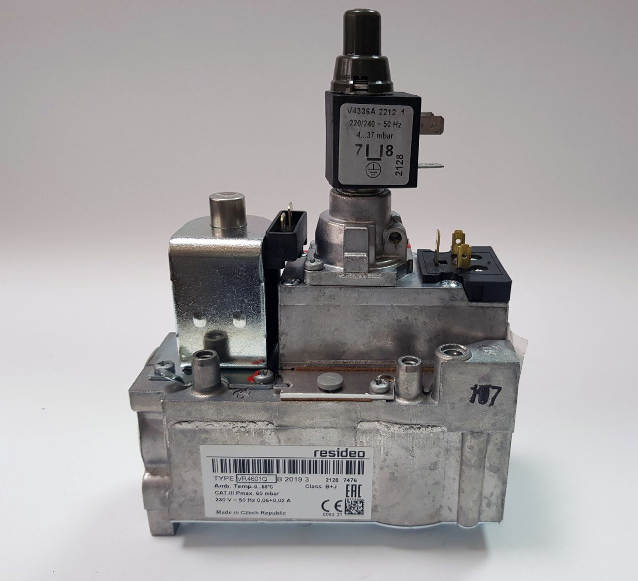 Газовий клапан VR4601QB напольного котла Baxi Slim HP 83/99/116 5331810