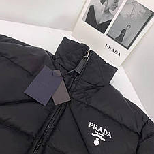 Жіноча чорна стьобана нейлонова куртка Prada пуховик Прада Re-Nylon Gabardine cropped down jacket, фото 4