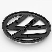 Емблема задня, значок на багажник VW Volkswagen (Фольцваген) 110 мм GOLF 6, PASSAT B7 / CC, POLO Чорний Карбон, фото 3