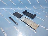 Стяжной болт + пластины + площадка рессора 4 листовая задняя Iveco Eurotrakker Trakker Ивеко 2469949 4207946