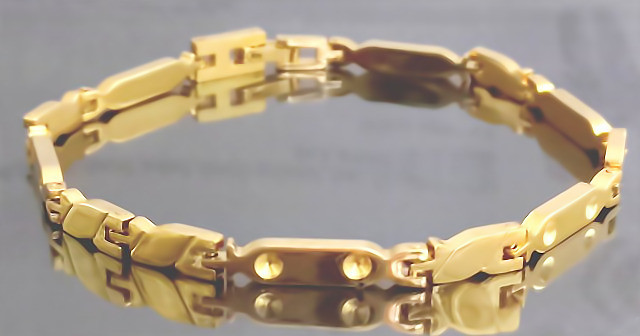 Браслет Аthena зі сталі. Позолота 18К. Довжина: 20 см. Ширина: 4 мм.