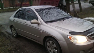 Дефлектори вікон на Kia Cerato седан 2004-2008 (скотч) AV-Tuning. Вітровики на Kia Cerato