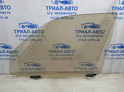 Скло дверей переднє ліве Toyota Land Cruiser 1998-2006 6810260221 (Арт.7570)