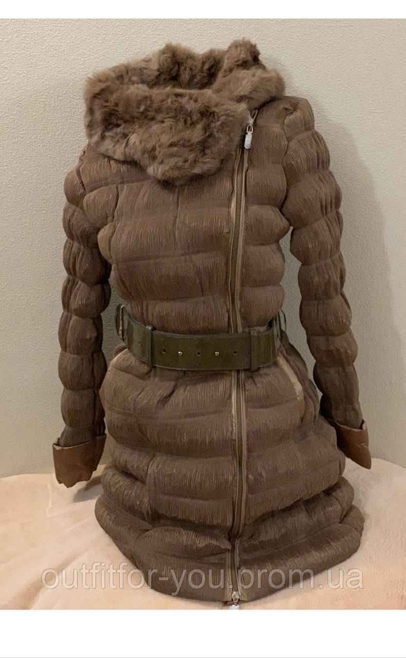 Пальто зимове жіноче молодіжне з хутряним коміром
