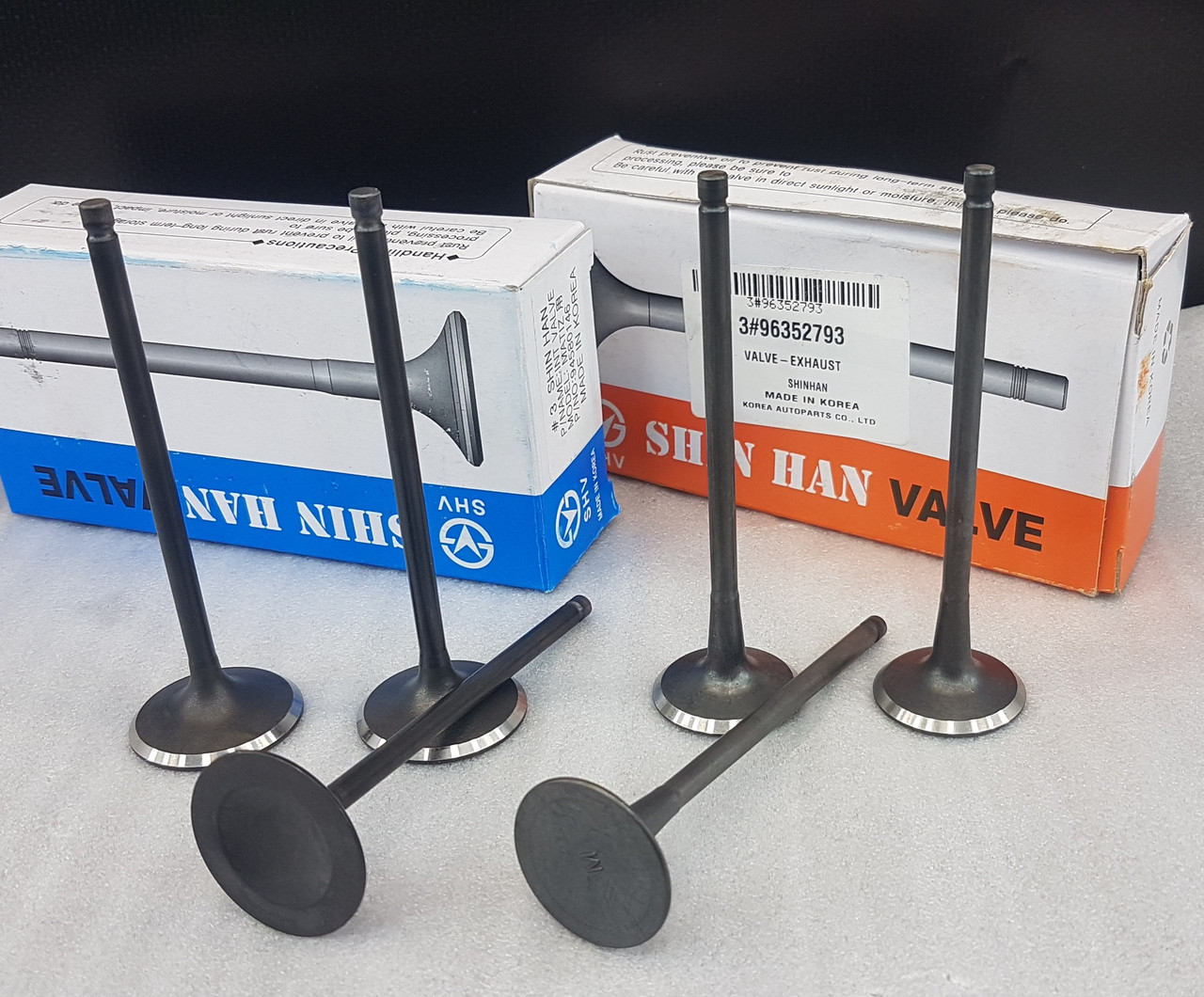 Комплект клапанів (впуск+ випуск) Матіз 0,8 Shinhan Корея, фото 1