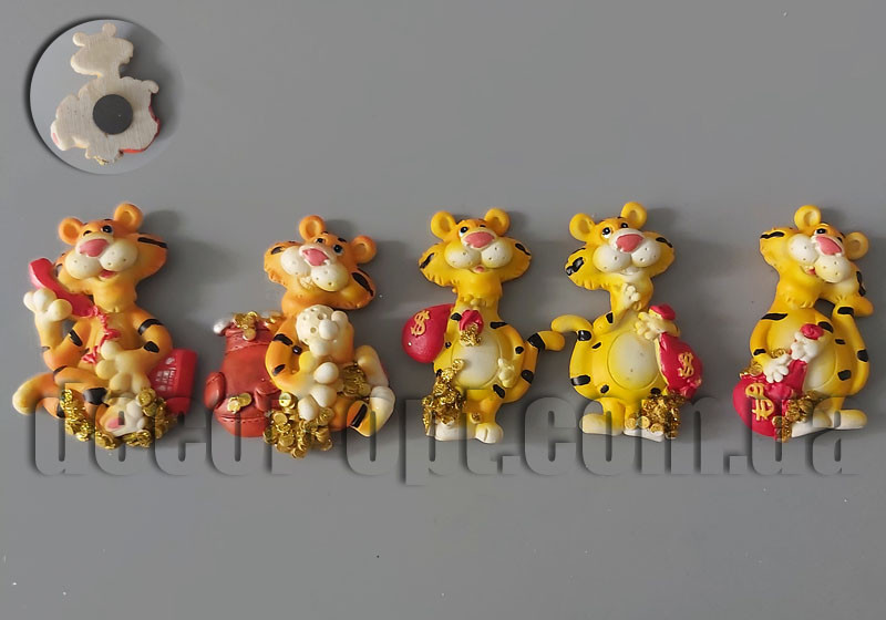 Магніт фігурка Тигреня 7х5 см