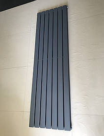 Вертикальний дизайнерський радіатор опалення ТМ ARTTIDESIGN Livorno <unk> 7/1600 сірий матовий