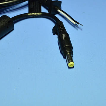 Штекер живлeння 4,8/1,7 прямий з проводом 9.5V/2.5A KOM0269