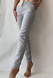 Утеплені штани джогери жіночі на гумці Спортивні штани на флісі жіночі з манжетами світло-сірі, фото 3