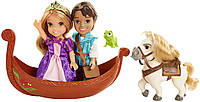 Принцесса Рапунцель и Флинн в лодке Princess Rapunzel & Flynn Doll Petite Storytelling Gift Set