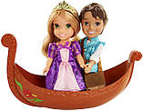 Принцеса Рапунцель і Флін у човні Princess Rapunzel & Flynn Doll Petite Storytelling Gift Set, фото 3