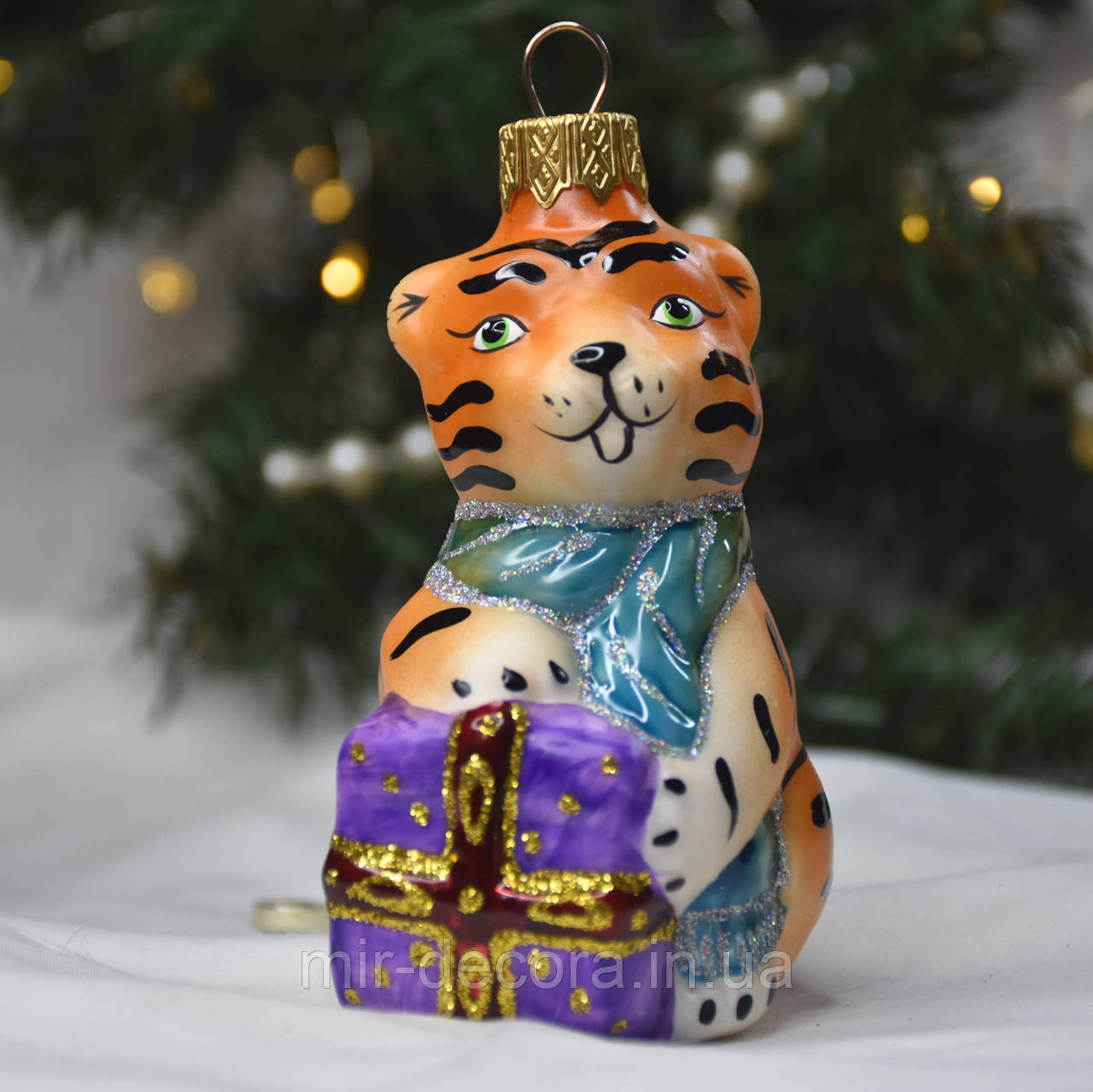Формова іграшка зі скла Тигреня з подарунком, фото 1
