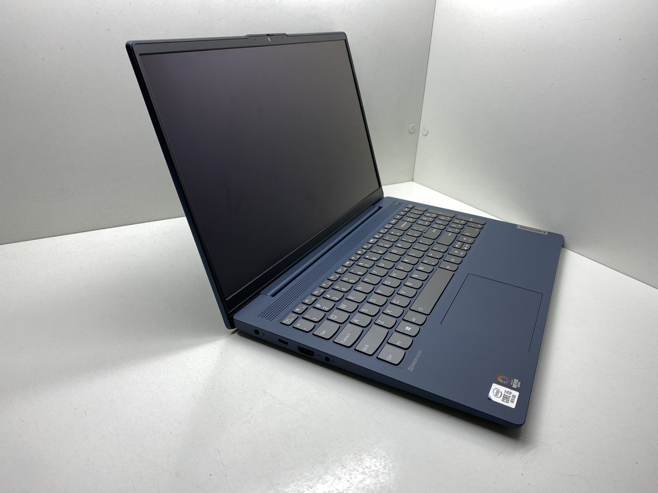Ноутбук Lenovo IdeaPad 5-15IIL05