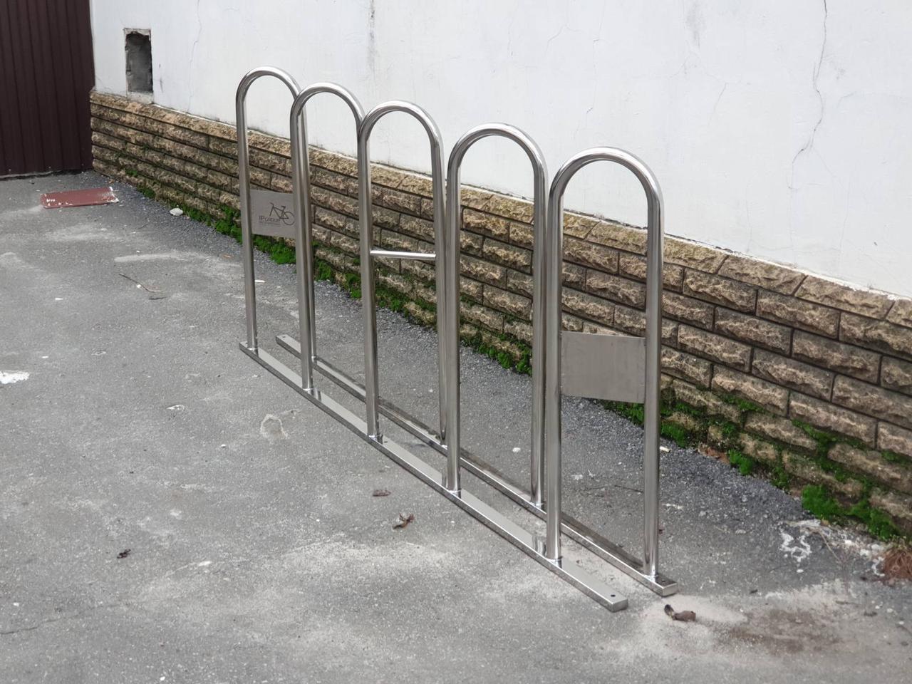 Велопарки для магазинів или кафе, вуличні. Неіржавка сталь.