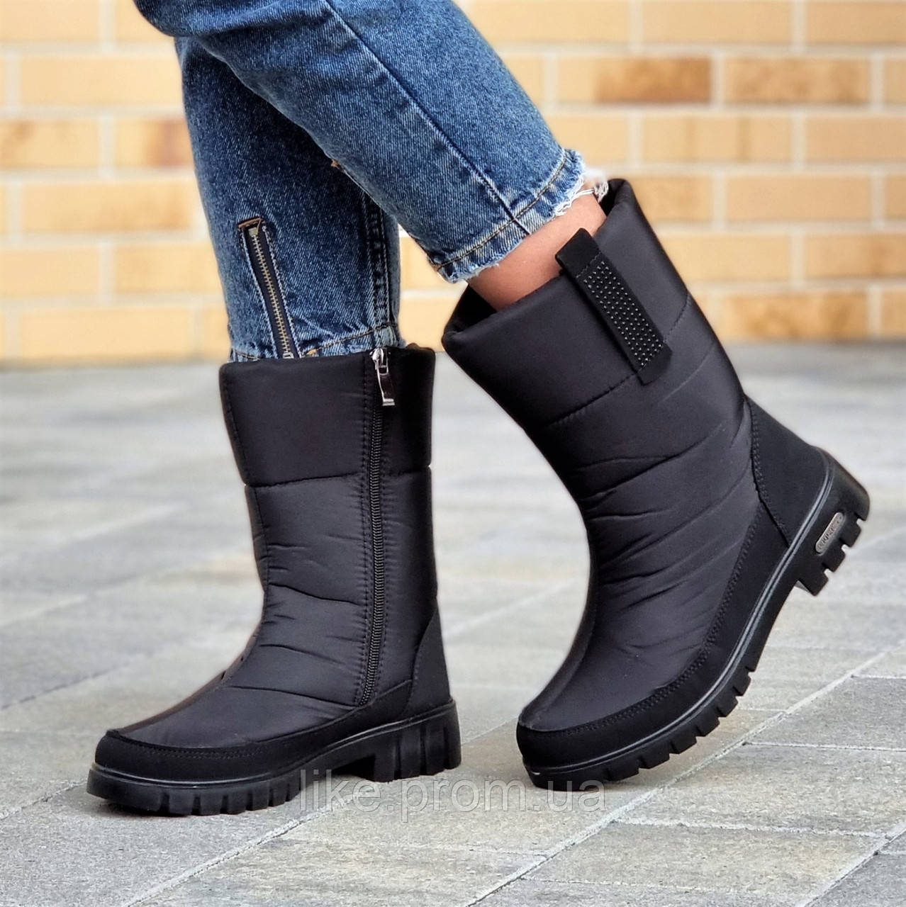 Дутіки жіночі зимові теплі стильні чорні чоботи Дутики женские зимние теплые стильные черные сапоги (Код: Л1965)