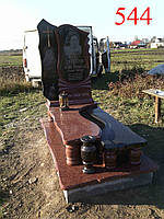 Одинарный памятник из лезниковского гранита и габра с фигурной вырезкой