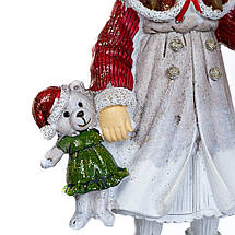 Статуетка Дівчинка з ведмедиком 18х11 см 12007-053 новорічна фігурка, фото 3