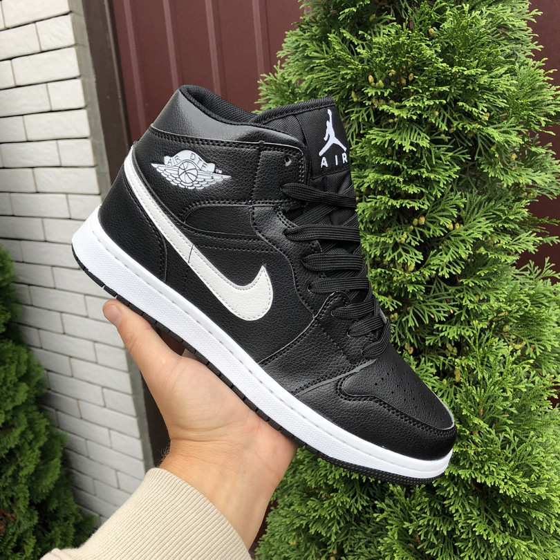 Чоловічі кросівки Nike Air Jordan шкіряні високі чорні