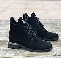 Стильні жіночі замшеві черевики на низькому ходу підборі повсякденні модні зручні легкі якісні класичні чорні 37 розмі KraFVT 1014