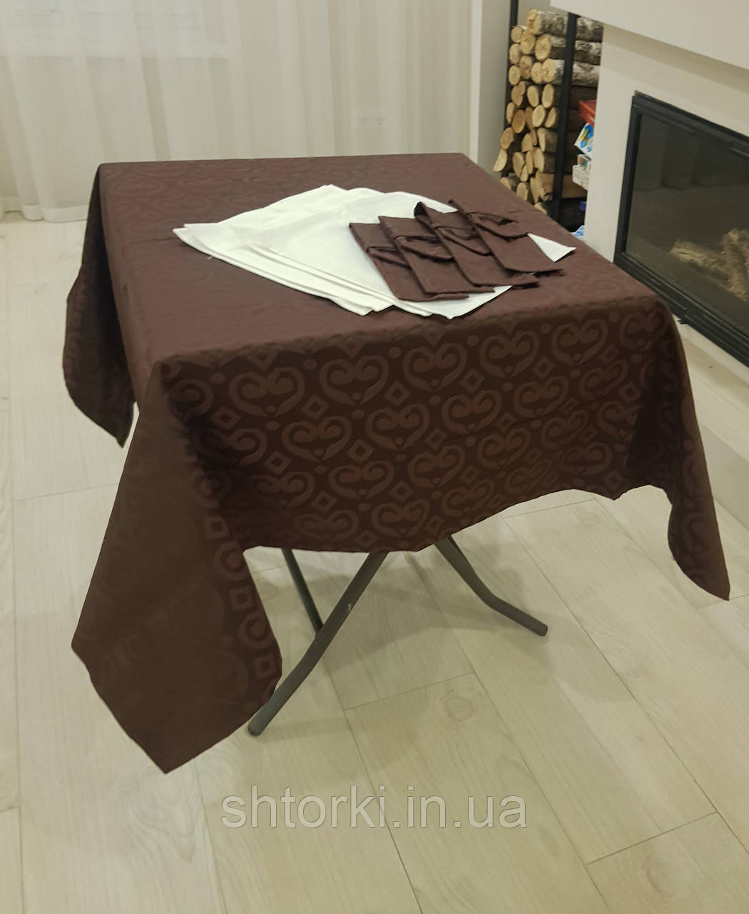 Скатертина водовідштовхувальна Шоколад із малюнком